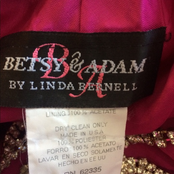 Beautiful open back/spider net crystal accent gown dress - Picture 8 of 9